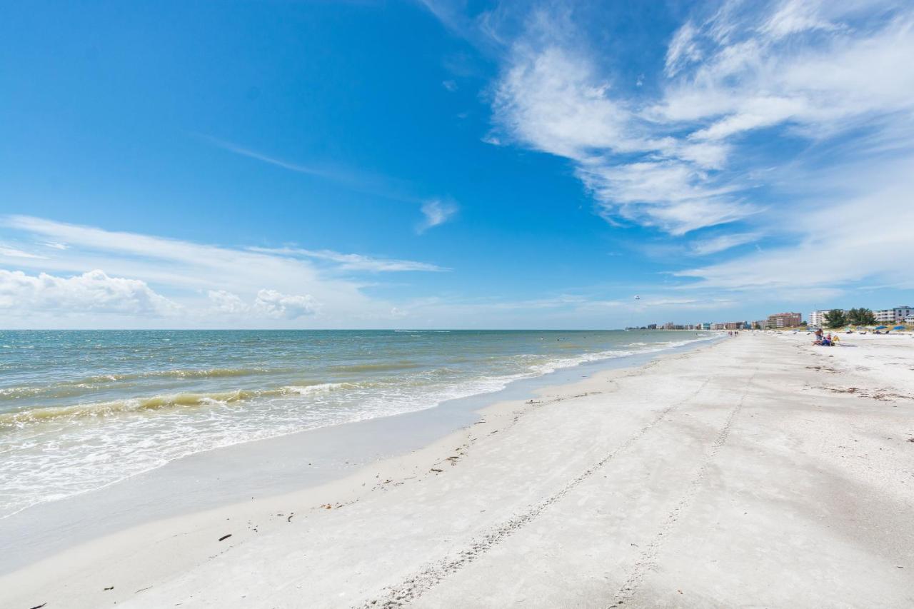 201 Sandy Shores Condos St. Pete Beach Dış mekan fotoğraf