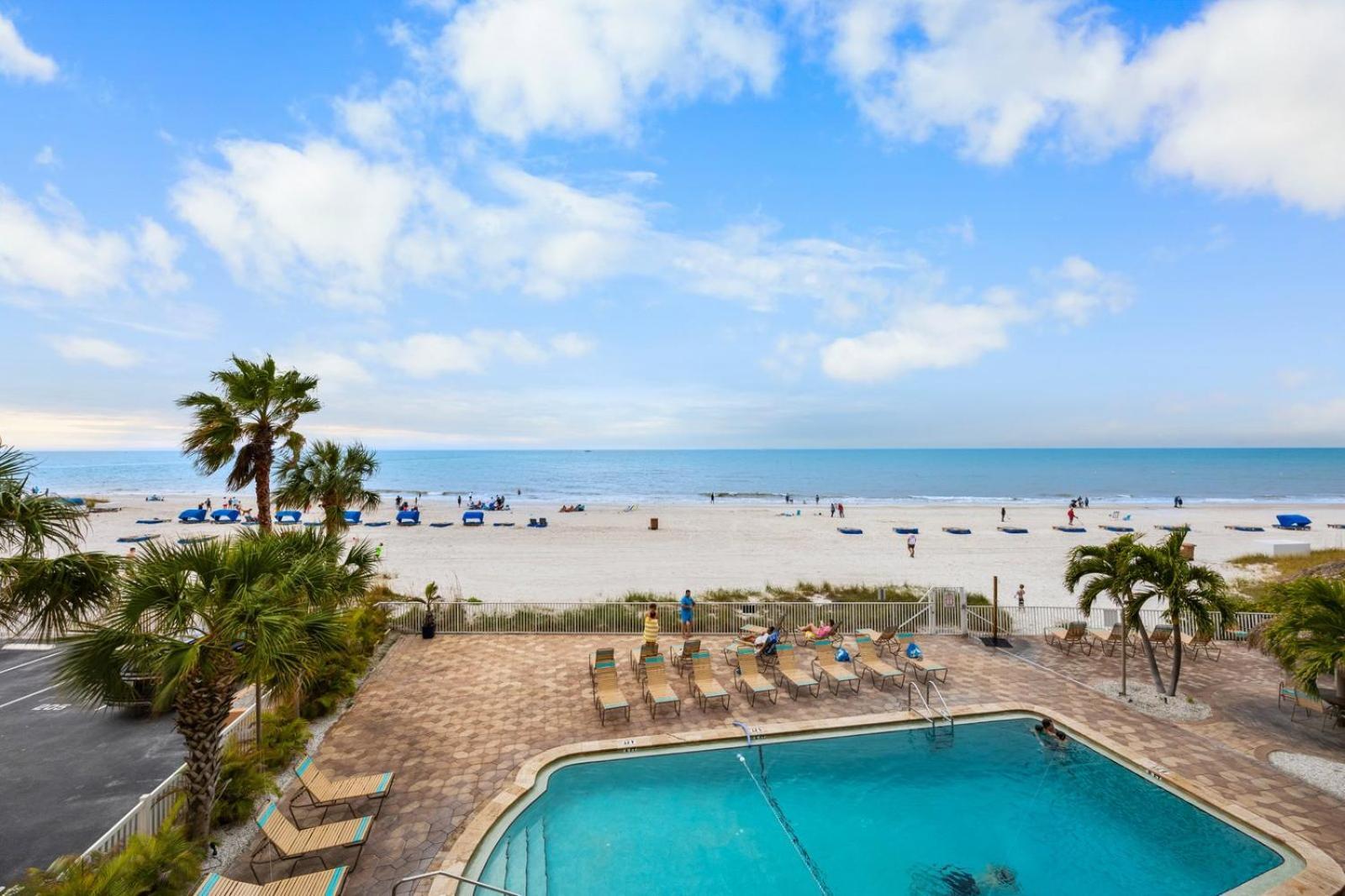 201 Sandy Shores Condos St. Pete Beach Dış mekan fotoğraf